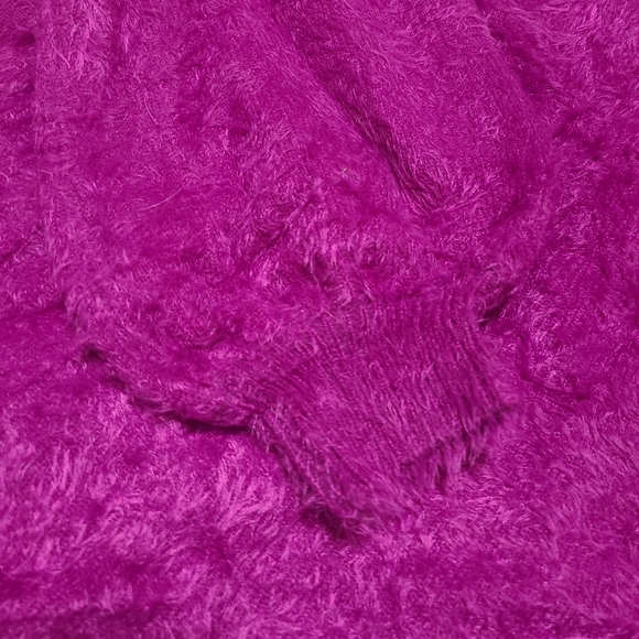 Sexy Cute Lilac Fuzzy Long Sleeve Halter Sweater New w/ Tags - Size M/L - Picture 9 of 16